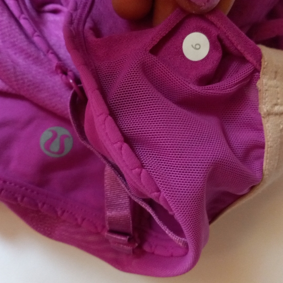 Lululemon Athletica Fuschia Pink Running Tank Top / SIZE 6 - Picture 6 of 6